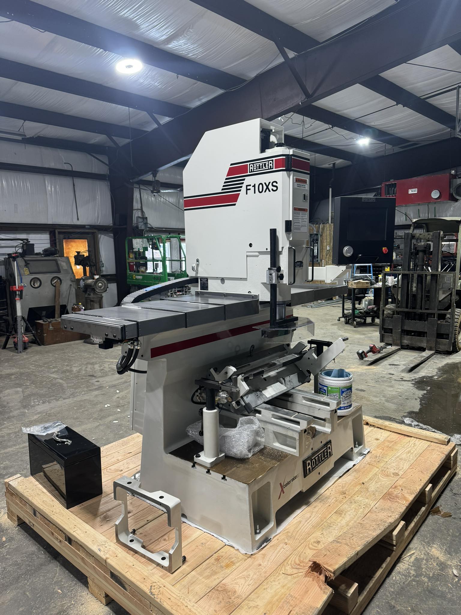 Rottler F10XS CNC Machining Center